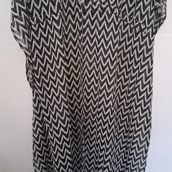SPIAGGA DOLCE Black and White Zigzag Kimono Size 1X Tall - Picture 3 of 13